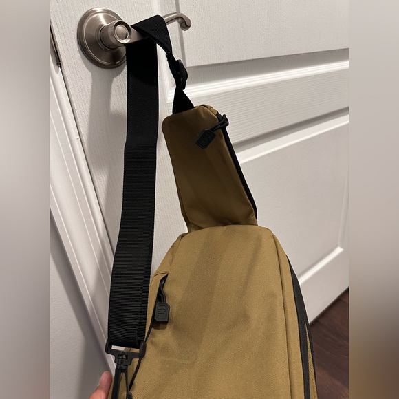 Highland Tactical EXPO Molle Webbing Crossbody Bag Adjustable Sling Bag - Tan - Picture 7 of 14